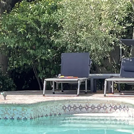 Independante Avec Terrasse Privee Et Piscine 4*